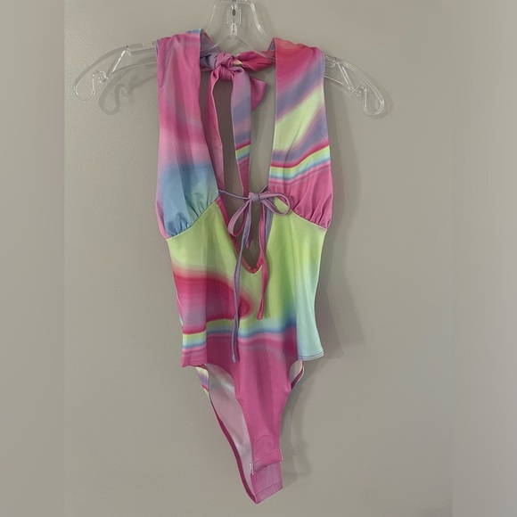 Princess Polly Two Piece Set Pink Multi Color Bodysuit and Cardigan - Picture 9 of 12